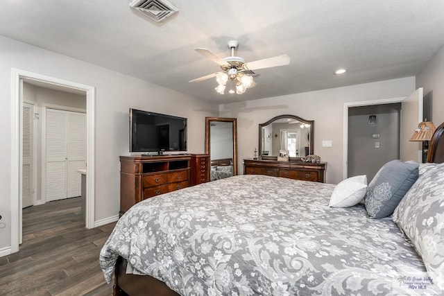 1916 Loquat Dr, Harlingen, TX 78552 - bedroom featuring dark wood finished floors, recessed lighting, baseboards, and a ceiling fan