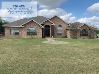 view of front of house featuring a front lawn