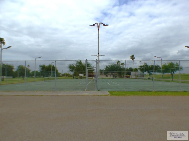 3319 Country Club Dr, Edinburg, TX 78542 - view of tennis court