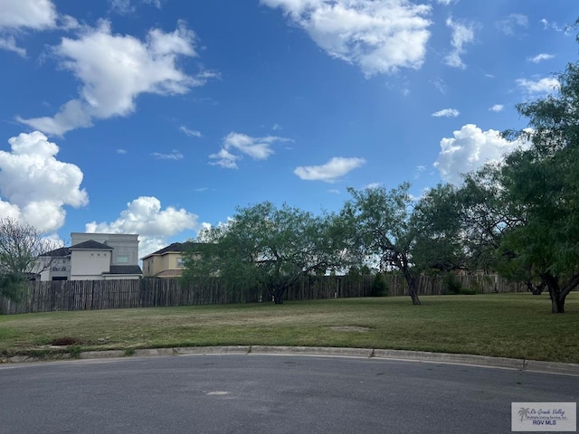 Listing photo 2 for 20 Mesquite Br, Brownsville TX 78520