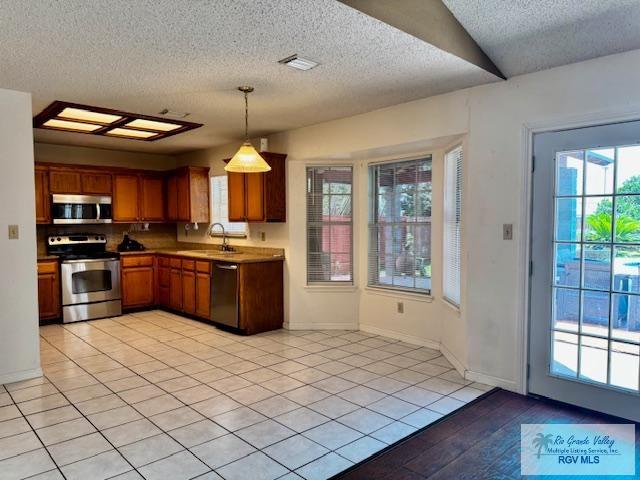 1711 E 21st St, Mission, TX 78572 - photo 4