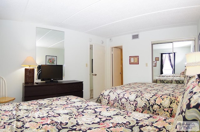 bedroom with a closet