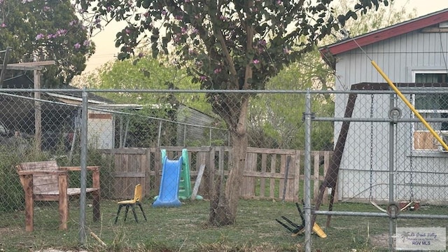 view of yard with fence