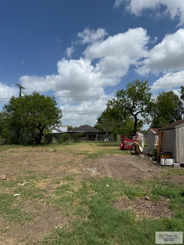 440 S Dick Dowling St, San Benito, TX 78586 - photo 4