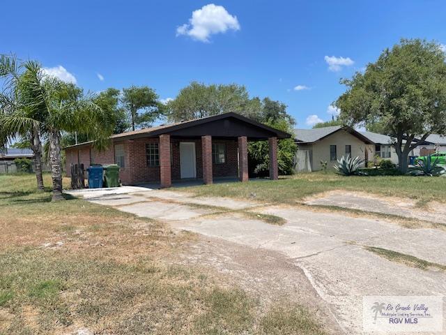 view of single story home