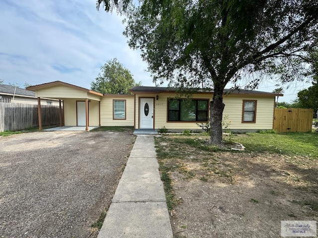 1017 E Austin Ave, Harlingen, TX 78550 - ranch-style house with driveway