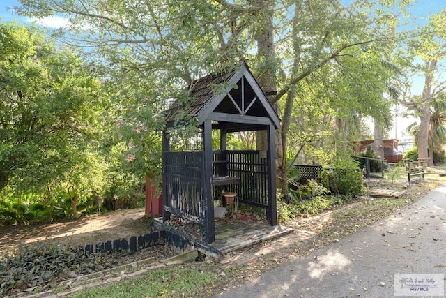 view of outbuilding