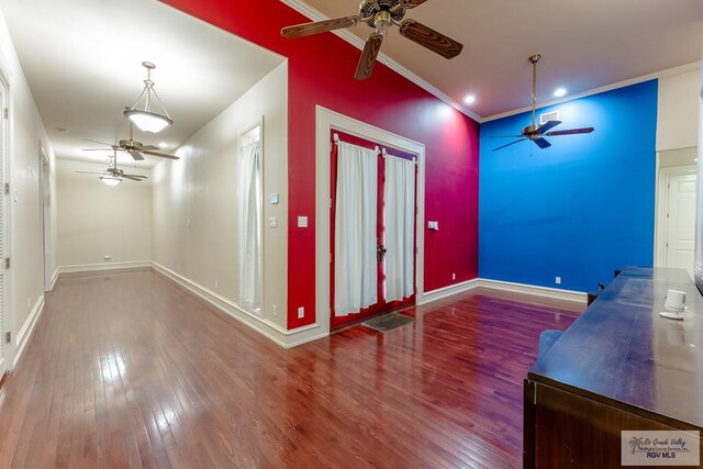 405 E Matz Ave, Harlingen, TX 78550 - foyer featuring ceiling fan, hardwood / wood-style floors, baseboards, crown molding, and recessed lighting