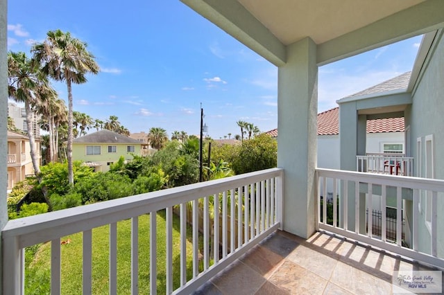 213B W Cora Lee Dr Unit B, South Padre Island, TX 78597 - balcony featuring a residential view
