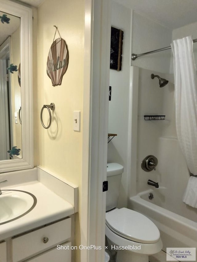 6608 Padre Blvd Unit D-253, South Padre Island, TX 78597 - bathroom featuring vanity and shower / tub combo with curtain