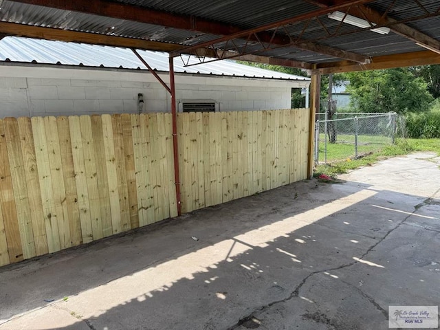 130 W Magnolia Ave, La Feria, TX 78559 - view of patio / terrace