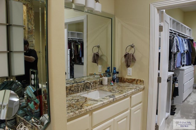 bathroom with vanity