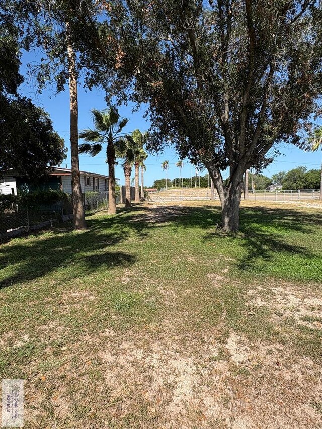 728 N Ohio Ave, Mercedes, TX 78570 - photo 10