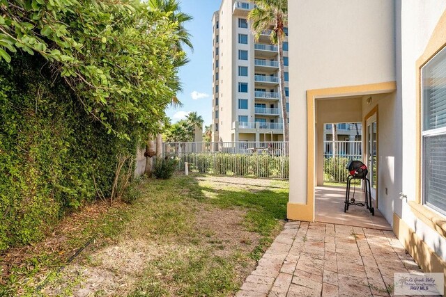 6401 Fountain Way S, Padre Island, TX 78597 - view of fenced backyard