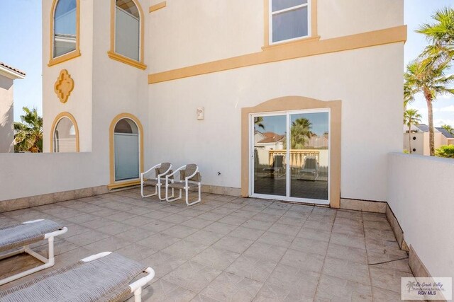 6401 Fountain Way S, Padre Island, TX 78597 - view of patio / terrace