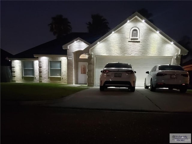 view of front of house featuring a garage