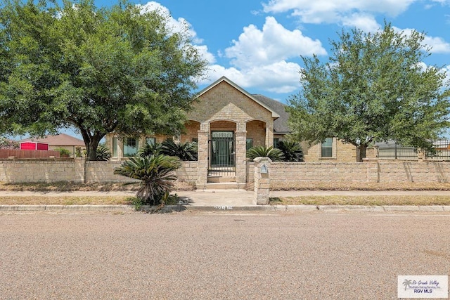 view of front of house