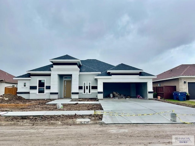 view of front facade with a garage