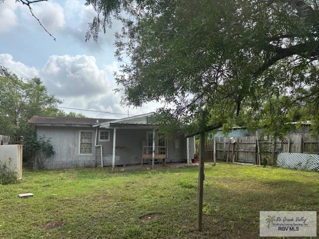 810 Alamo St, San Benito, TX 78586 - photo 9