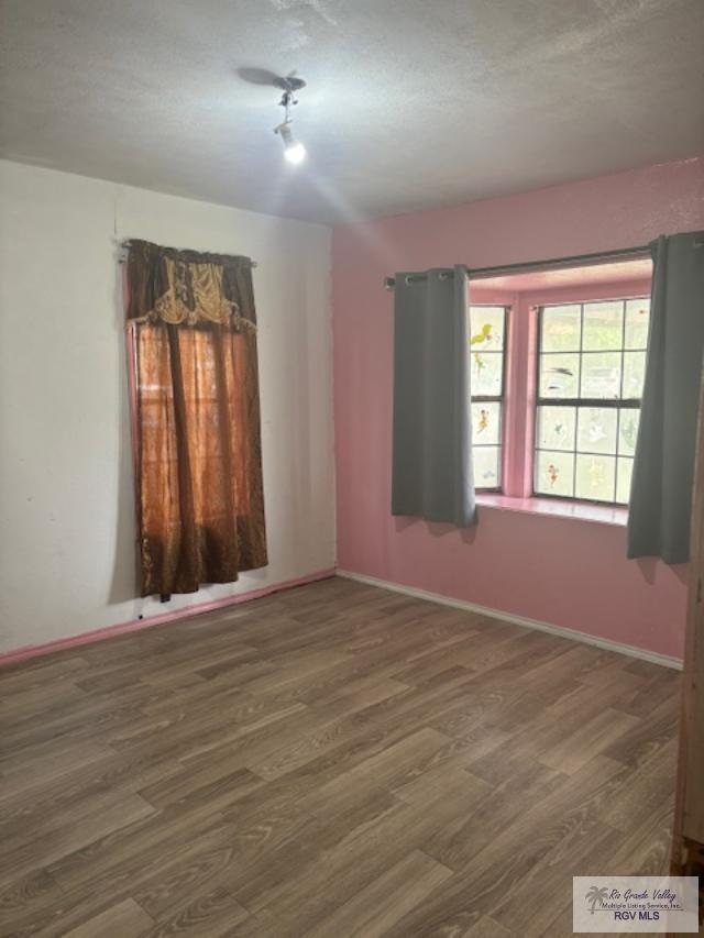 810 Alamo St, San Benito, TX 78586 - photo 6