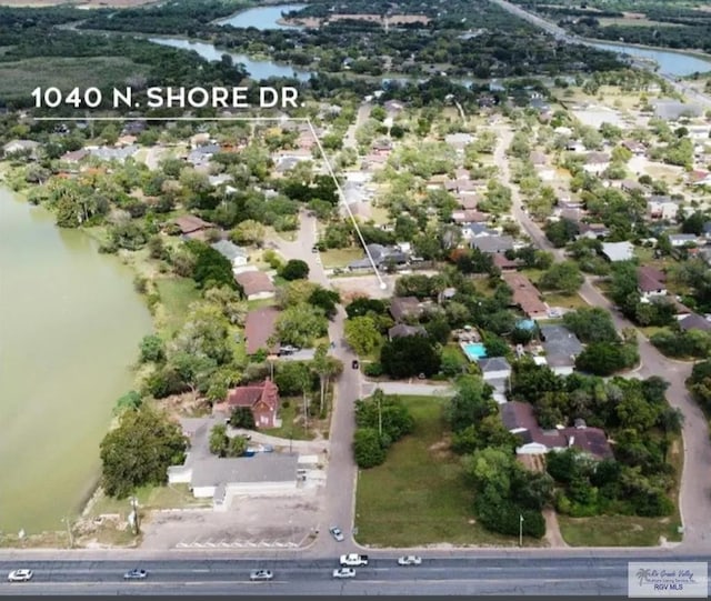 1040 N Shore Dr, San Benito, TX 78586