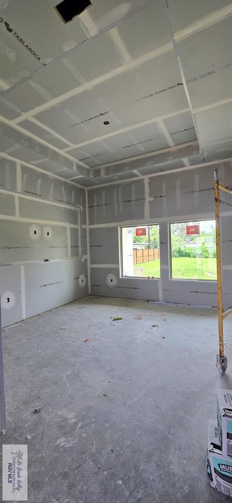 view of unfurnished room