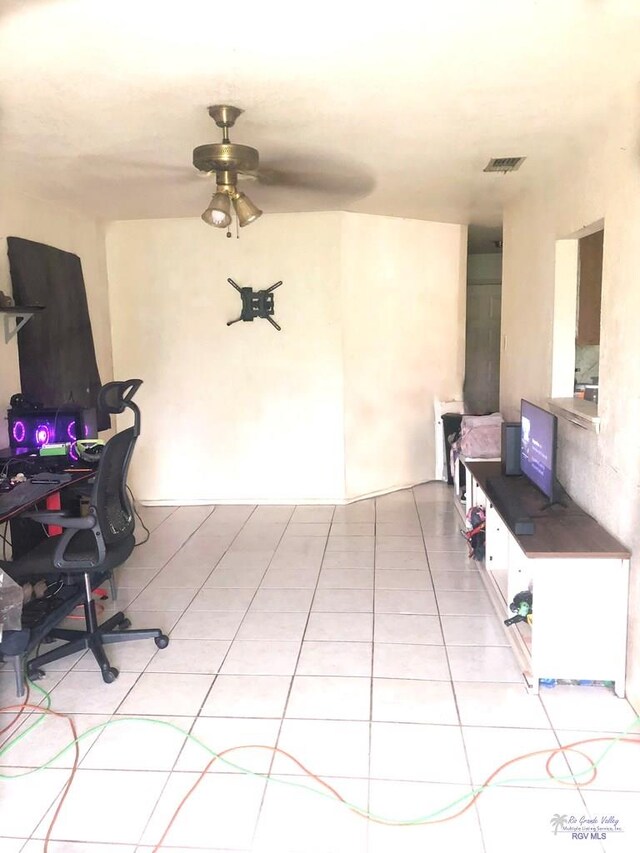 240 Palmero St, San Benito, TX 78535 - view of patio / terrace with ceiling fan