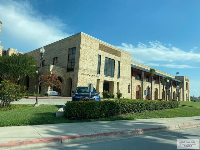 view of building exterior