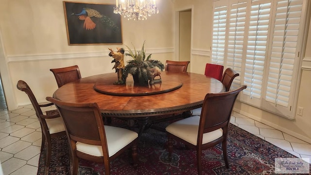 dining room featuring an inviting chandelier