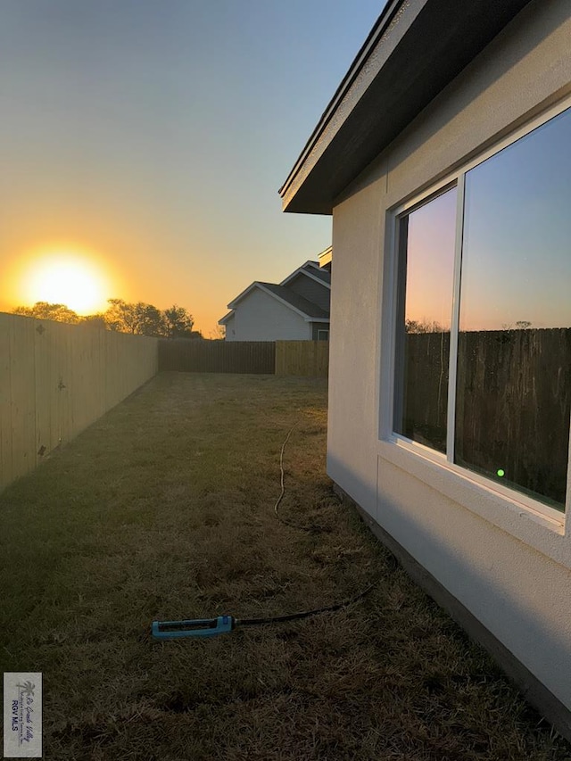 9464 S Queen Palm, Los Fresnos, TX 78566 - unfurnished room featuring baseboards, light marble finish flooring, a tray ceiling, and a ceiling fan