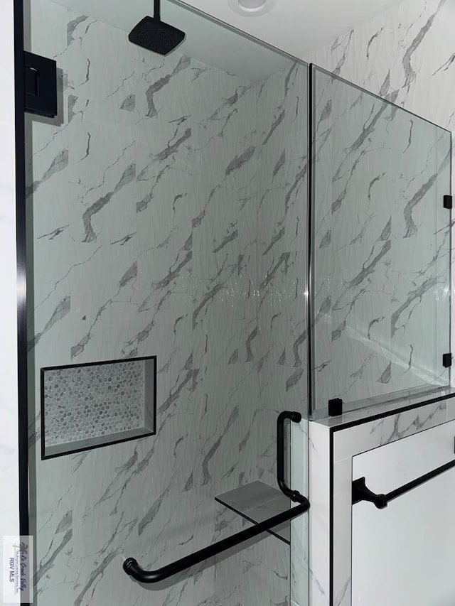 9464 S Queen Palm, Los Fresnos, TX 78566 - bathroom view of a marble finish shower