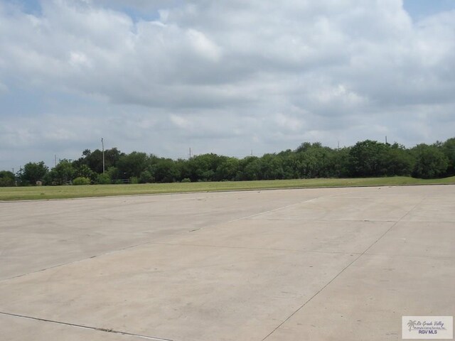 16419 Alamo Dr, Harlingen, TX 78552