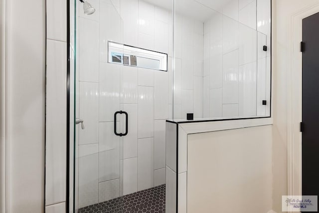 1209 Bridle Way, San Benito, TX 78586 - bathroom featuring a stall shower