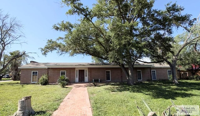 638 W Rodriguez Ave, Raymondville, TX 78580 - photo 1