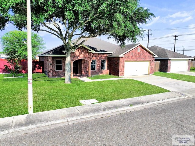 5302 N Huisache St, Pharr, TX 78577 - photo 4