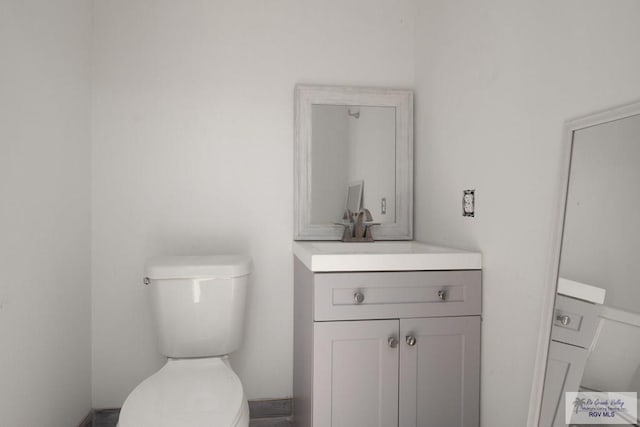 500 Parker Cir # 21, La Feria, TX 78559 - half bath with vanity and toilet