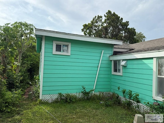 54 Shary Ave, Brownsville, TX 78521 - view of side of home