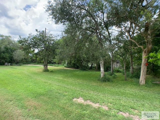 Listing photo 3 for 18 S Tejas Rd, Los Fresnos TX 78566