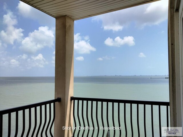 301 E Houston St Unit 1201, Port Isabel, TX 75052 - balcony with a water view