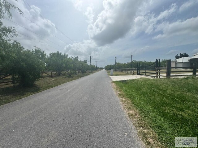 27389 Roberta Rd, San Benito, TX 78586 - photo 3
