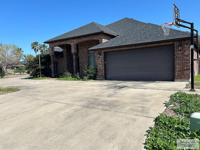 view of front facade with a garage