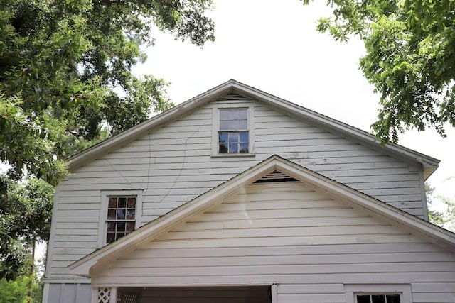 view of home's exterior