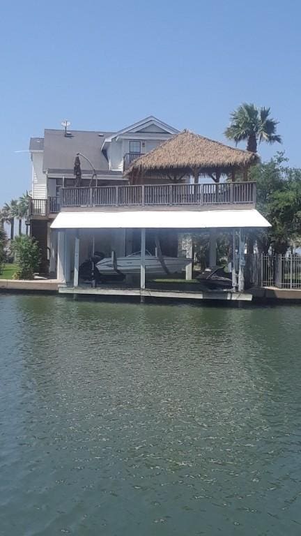 dock area featuring a water view