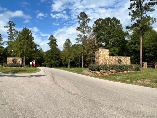 Listing photo 3 for 180 Remington Rd, Huntsville TX 77340