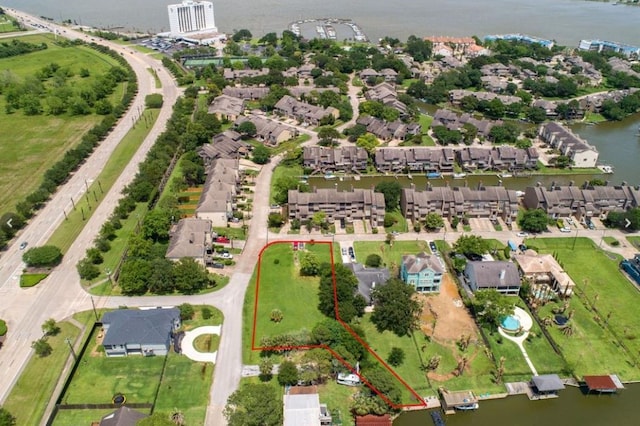 Listing photo 3 for 110 Sandy Cv, Nassau Bay TX 77058