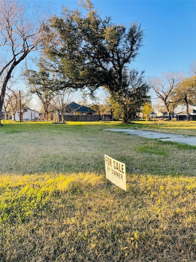 113 E Cypress St, Port Neches TX, 77651 land for sale