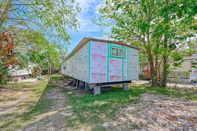 view of outdoor structure