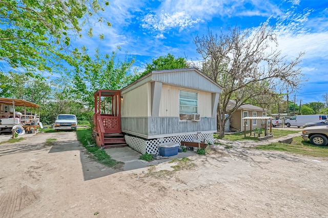 view of shed / structure