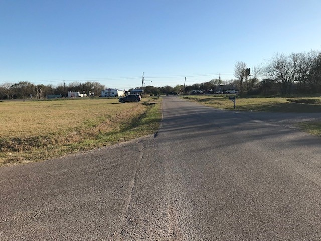 00 Mills St, Hitchcock, TX 77563 - photo 5