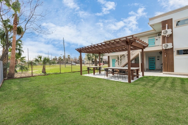 view of yard with a patio and a pergola